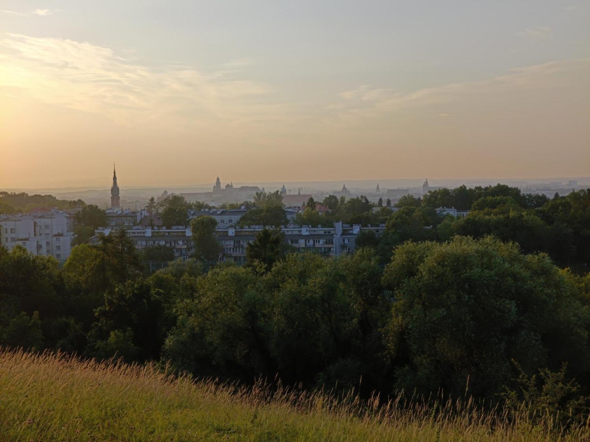 Pokoje Przytulnie Jak W Domu Krakow Luaran gambar